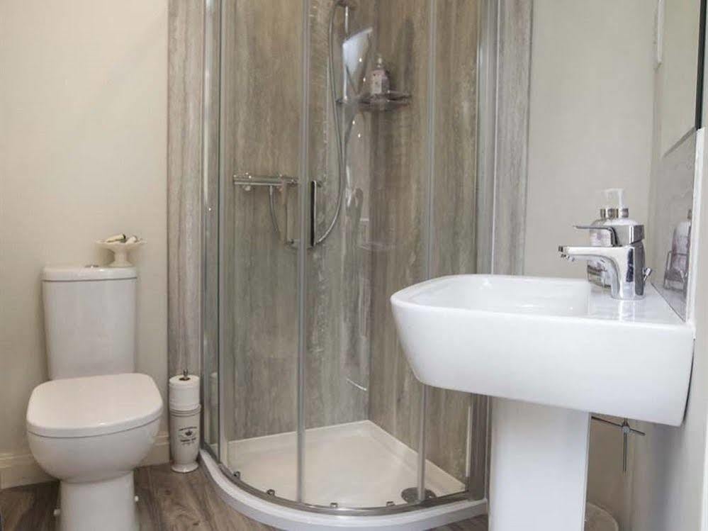 Linton Court Coach House Apartment เซ็ทเทิล ภายนอก รูปภาพ
